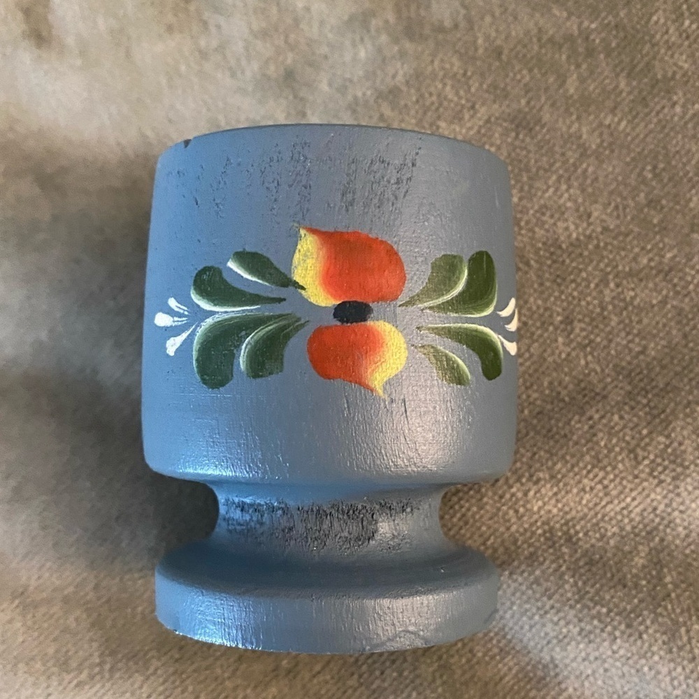 Hard boiled Egg holder hand painted floral leaves wooden #9-57